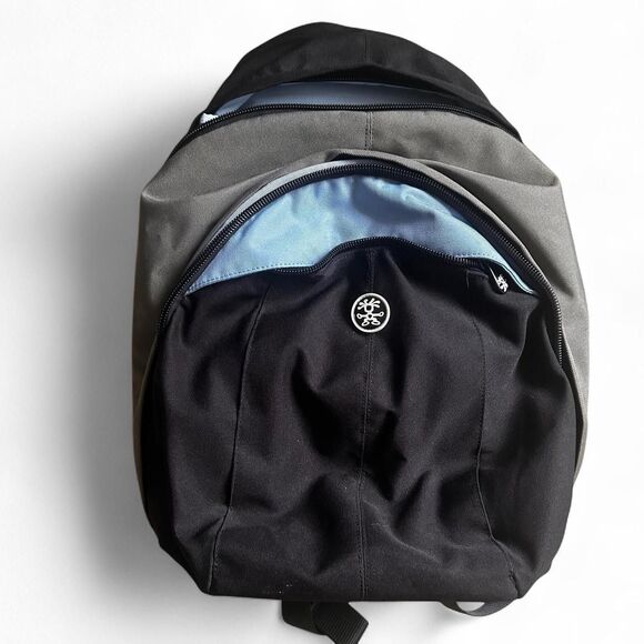 Crumpler Women's Black and Grey Bag with tons of storage - Picture 1 of 7